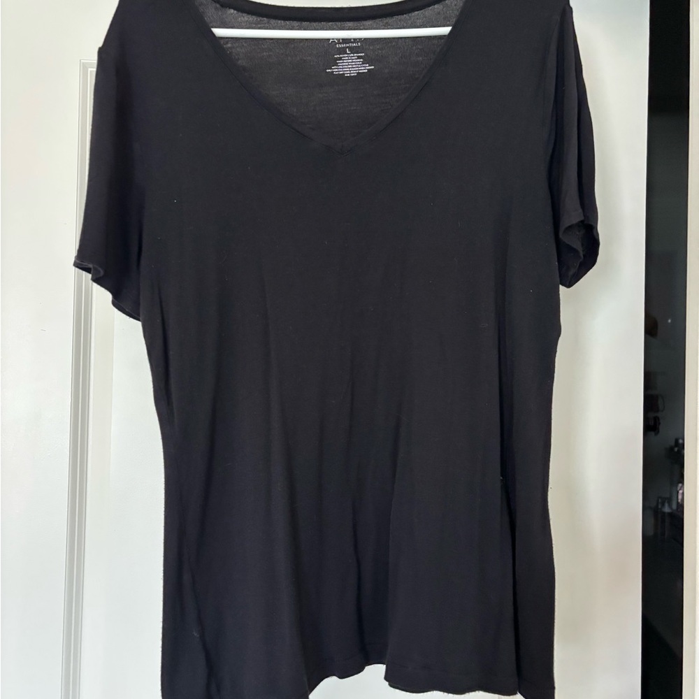 Apt. 9 Black Short Sleeve V-Neck Tee